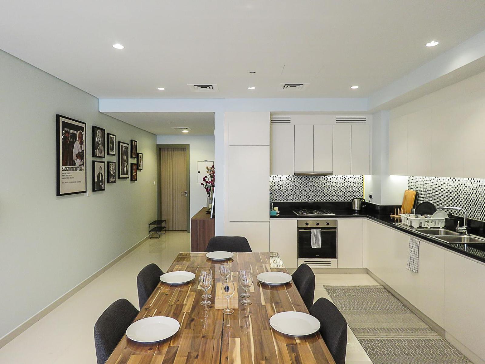 Gorgeous 2 Bedroom In Paramount Apartment *