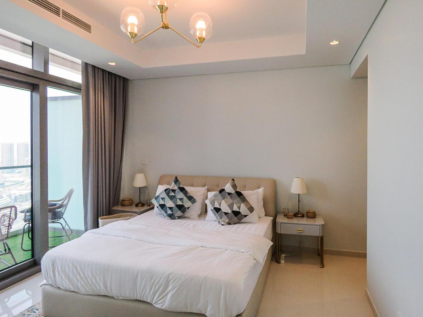 Gorgeous 2 Bedroom In Paramount Apartment Dubai