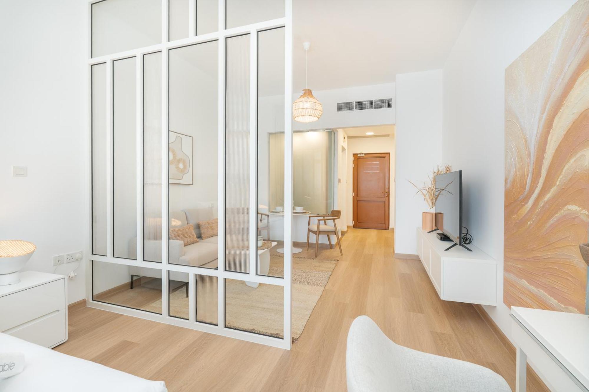 Apartment Palm View Tranquil Paradise By Suiteable *