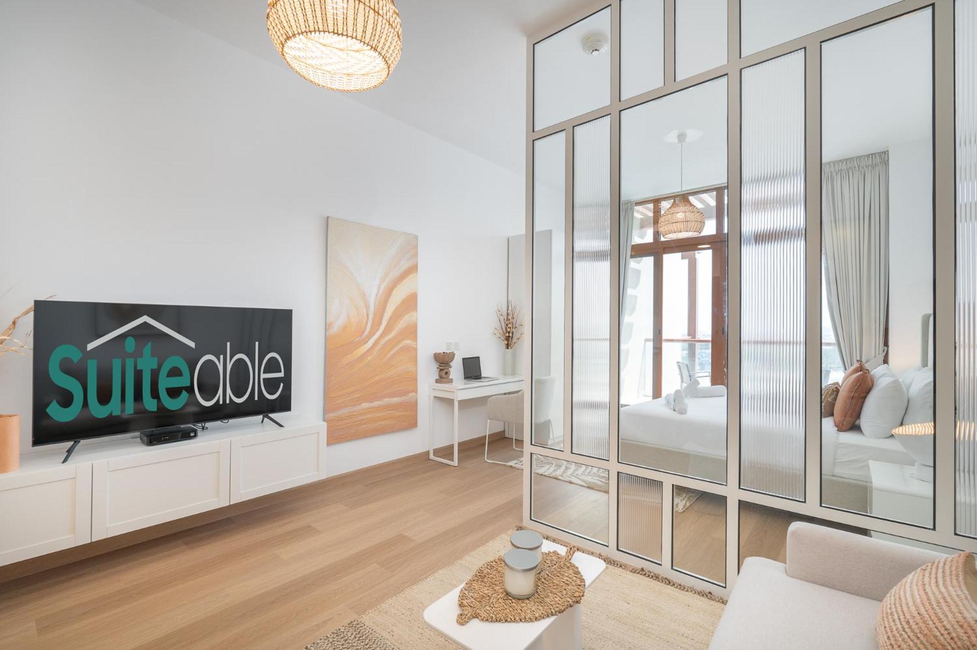 Apartment Palm View Tranquil Paradise By Suiteable