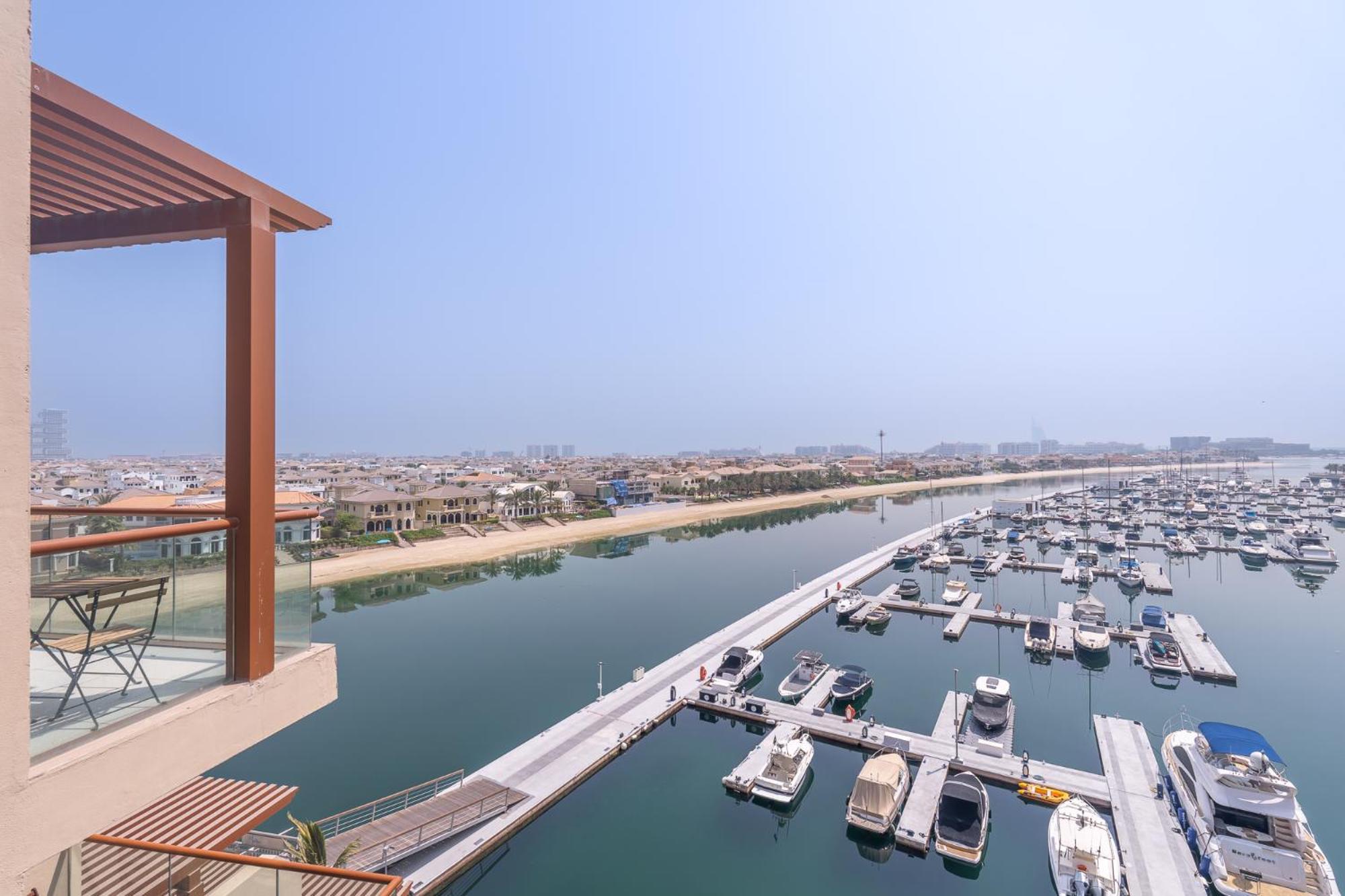 Apartment Palm View Tranquil Paradise By Suiteable *
