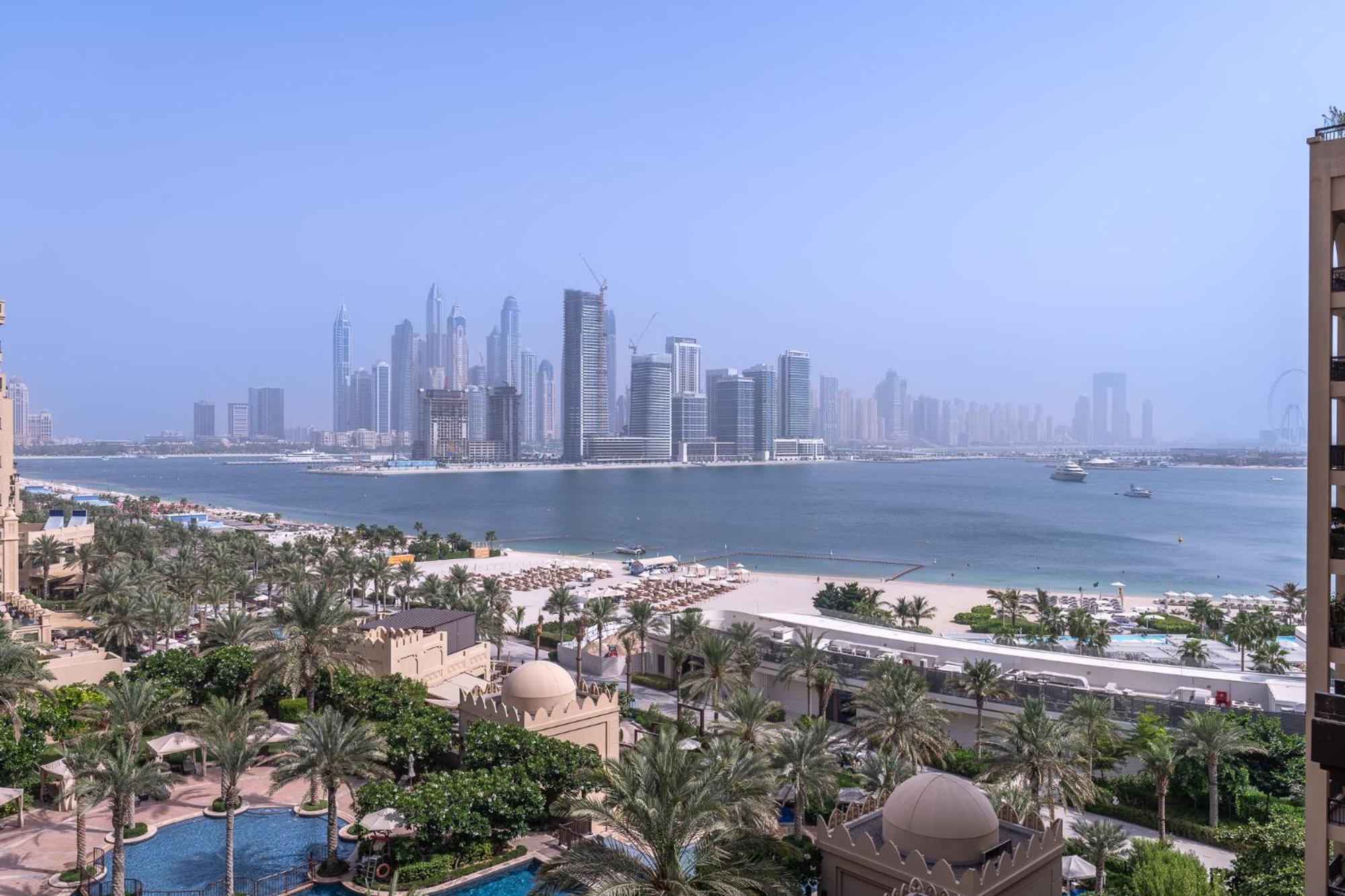 Apartment Daniels Sea View 2br In Fairmont The Palm