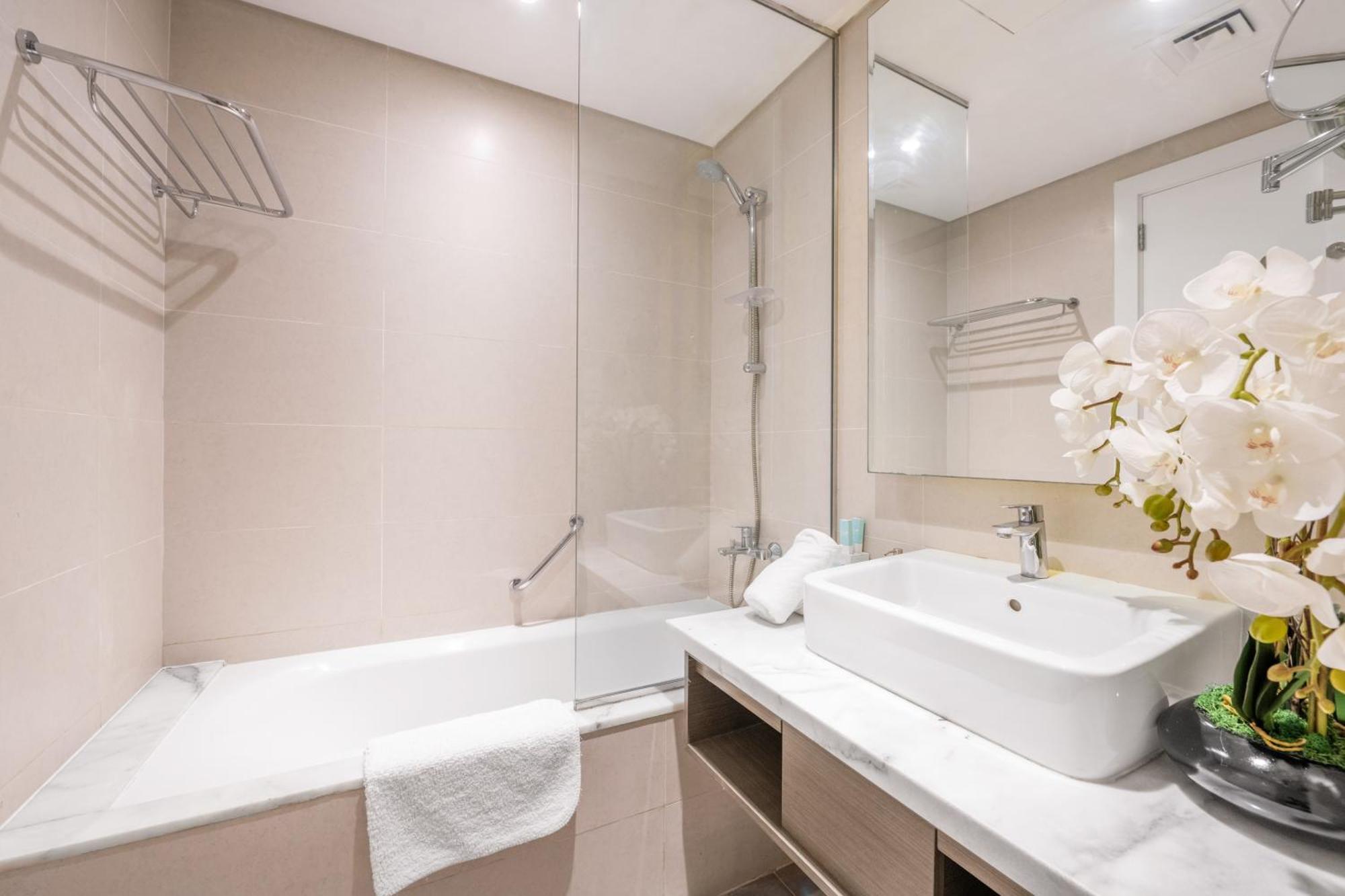 Downtown Ultra Luxury - - 5 Star Facilities- 15 Min Walk To Fountain