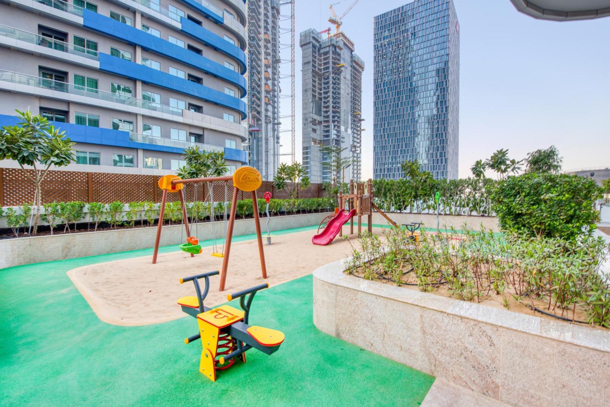 Apartment Rh- Downtown Oasis, Spacious 01 Bedroom In Downtown Near Mall Dubai