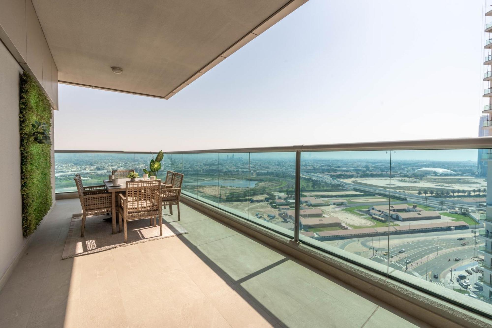 White Sage - Elite Business Bay Apartment