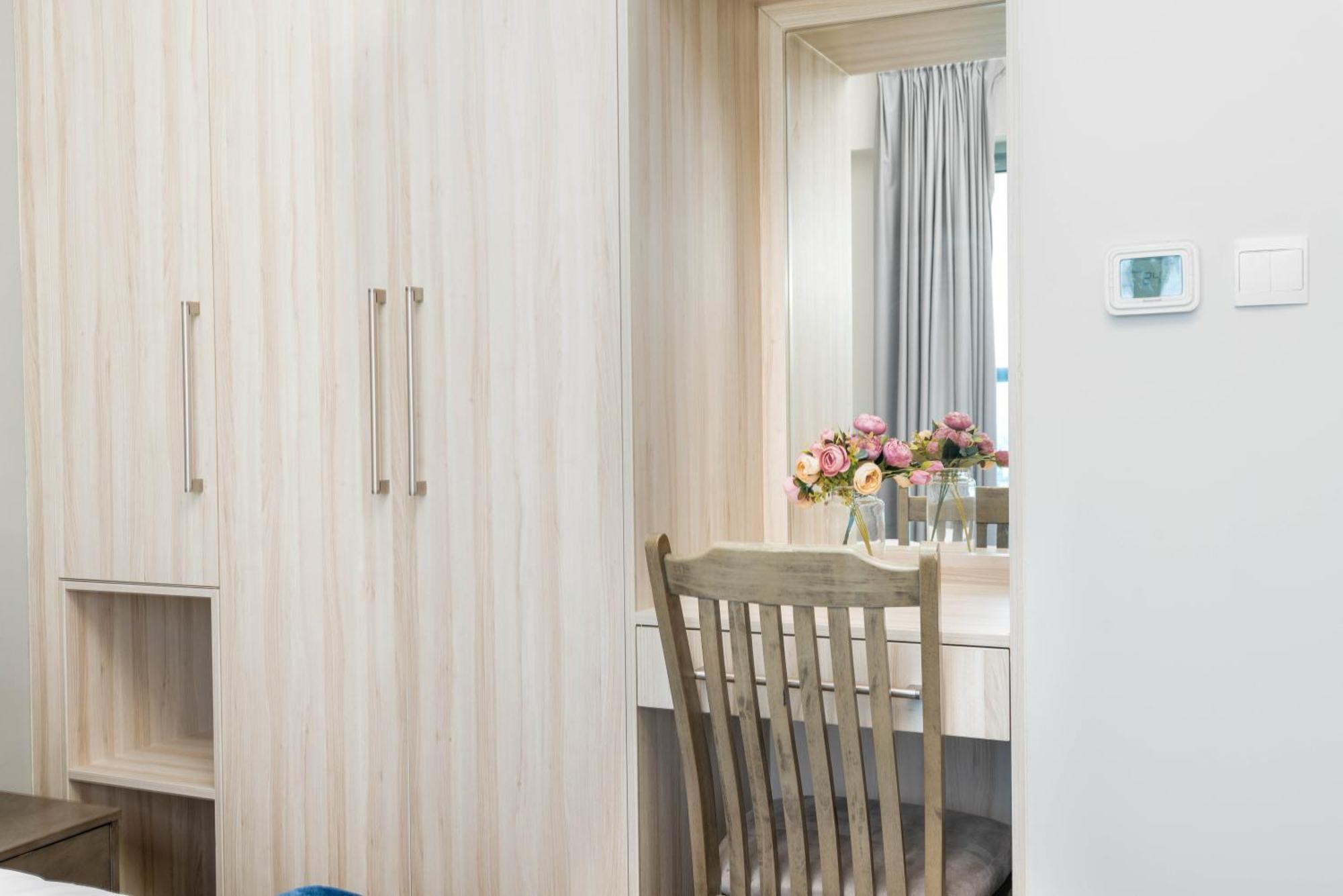 White Sage - Elite Business Bay *