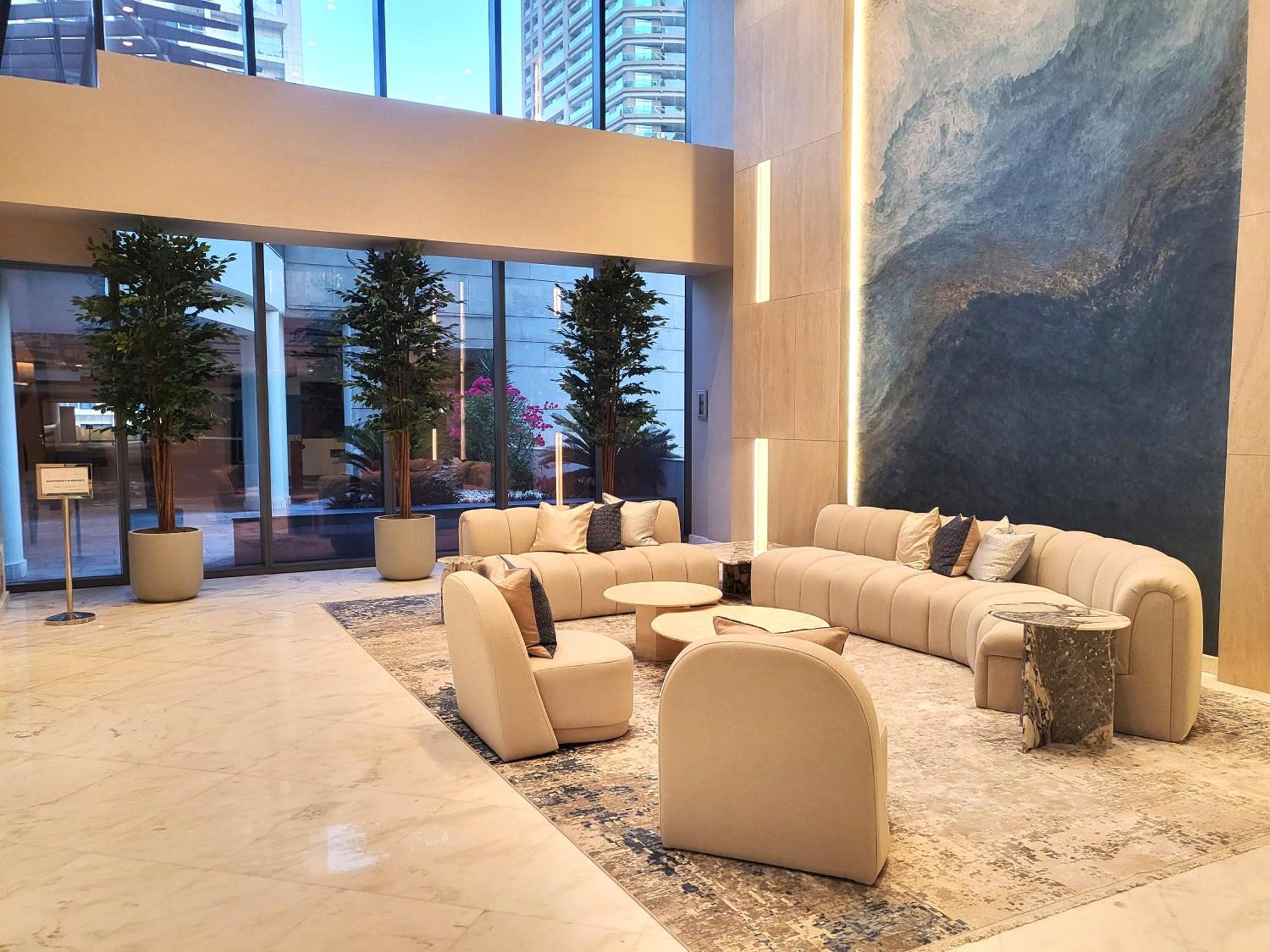 Apartment Luxury Penthouse At Marina 180 Marina Views