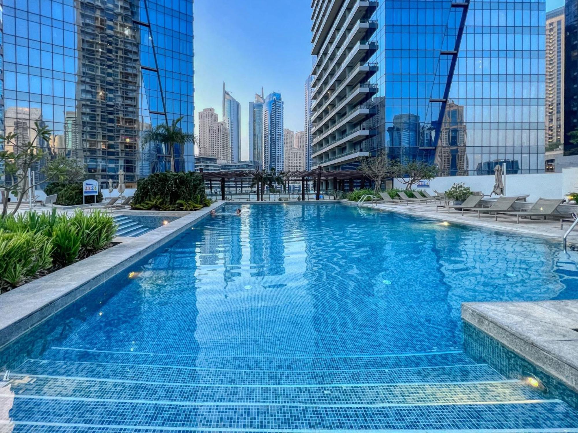 Apartment Luxury Penthouse At Marina 180 Marina Views