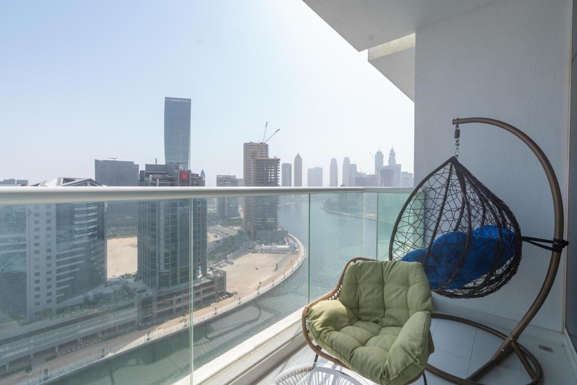 Stunning 2br In Maison Prive Apartment Dubai