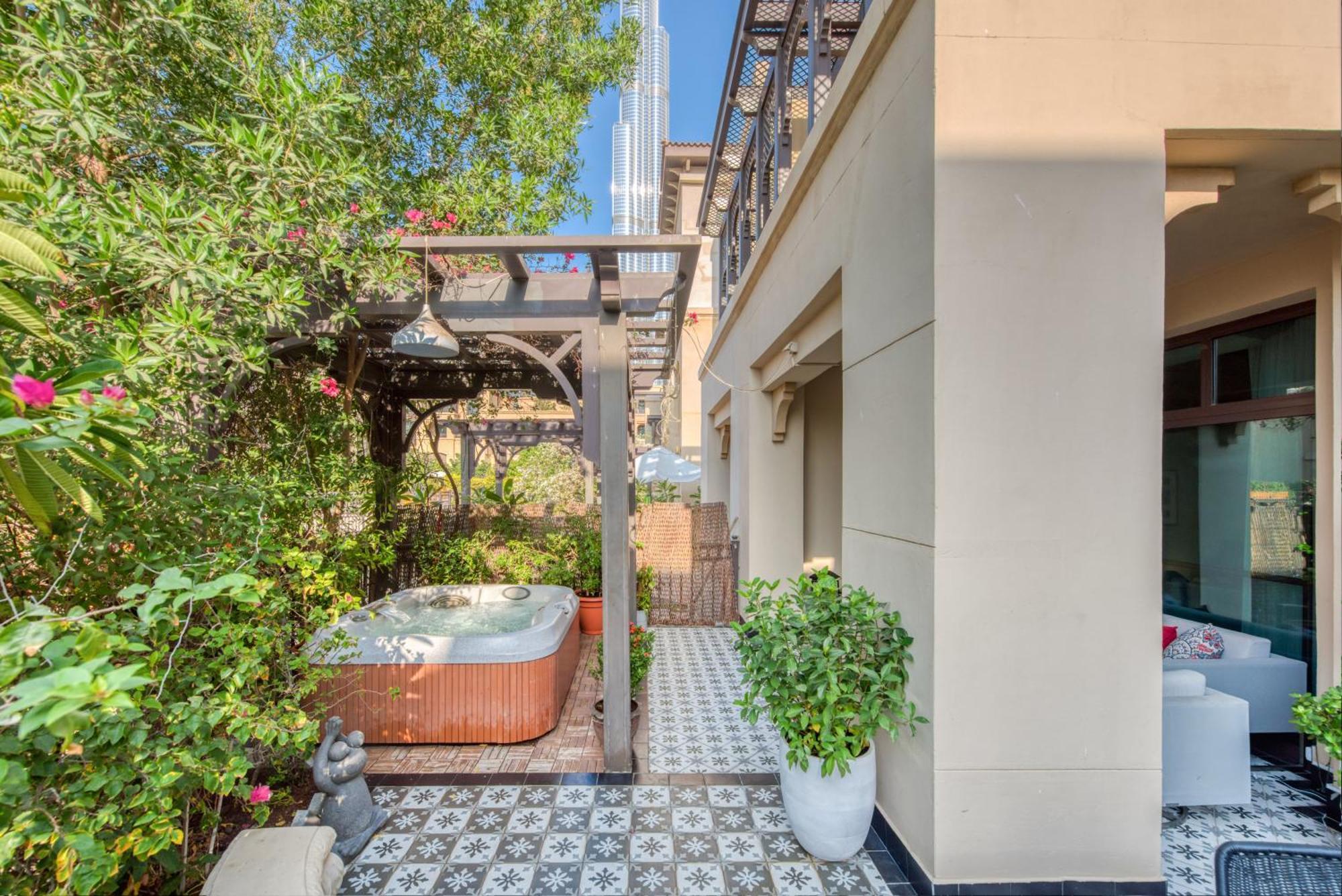 Apartment Tranquil Corner -souq Al Bahar,burj Khalifa View Dubai