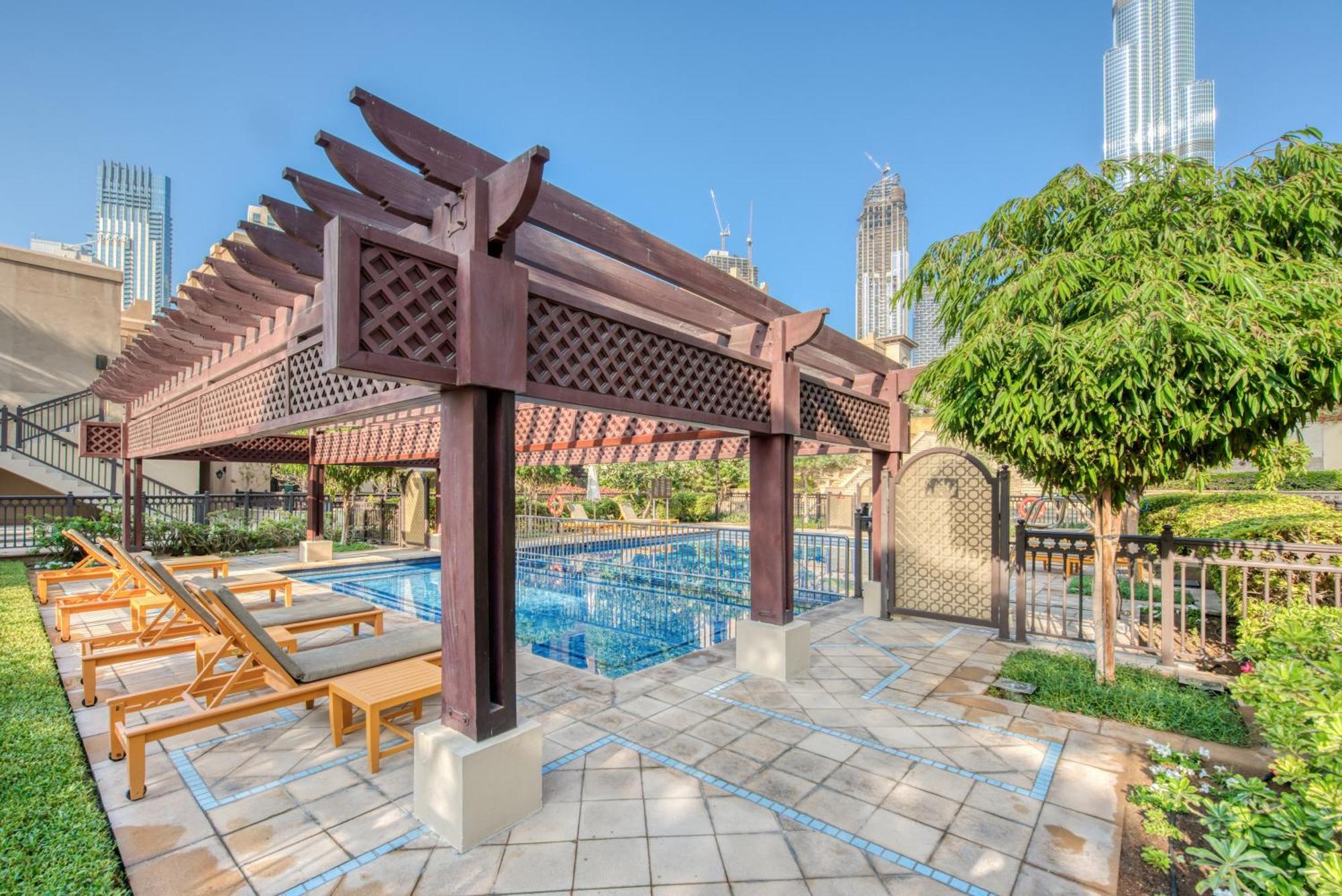 Tranquil Corner -souq Al Bahar,burj Khalifa View