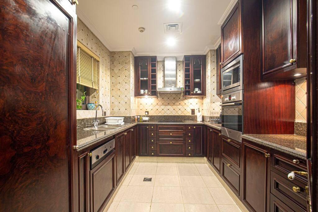 Apartment Tranquil Oasis- 2bedroom, Connected To Mall Dubai