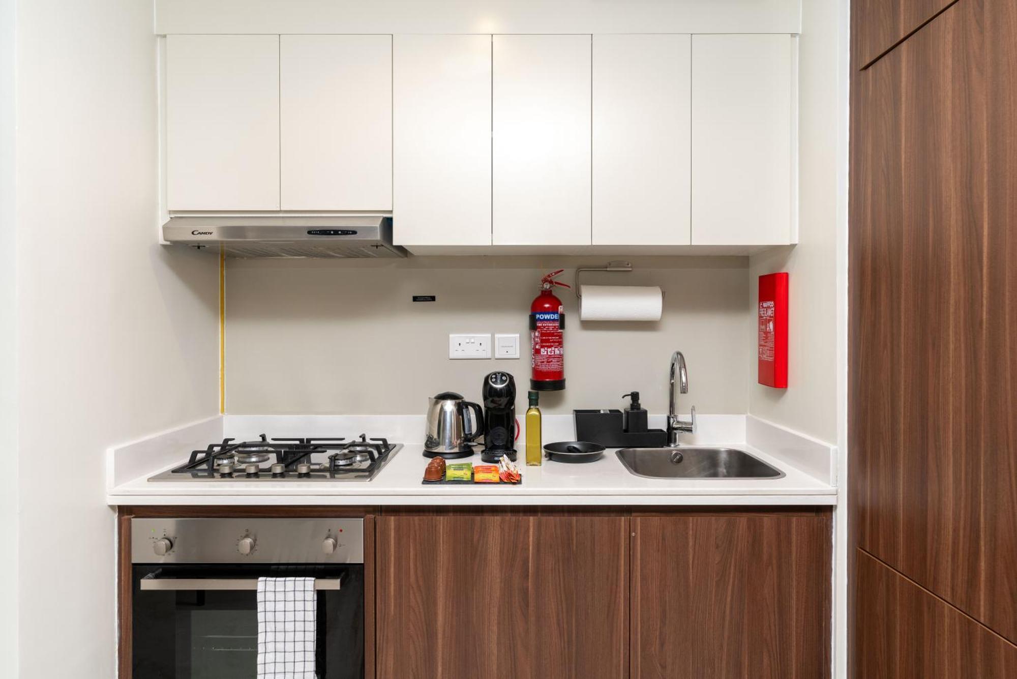 Apartment Ultimate / Big Terrace / Brand New / Business Bay / 4 People
