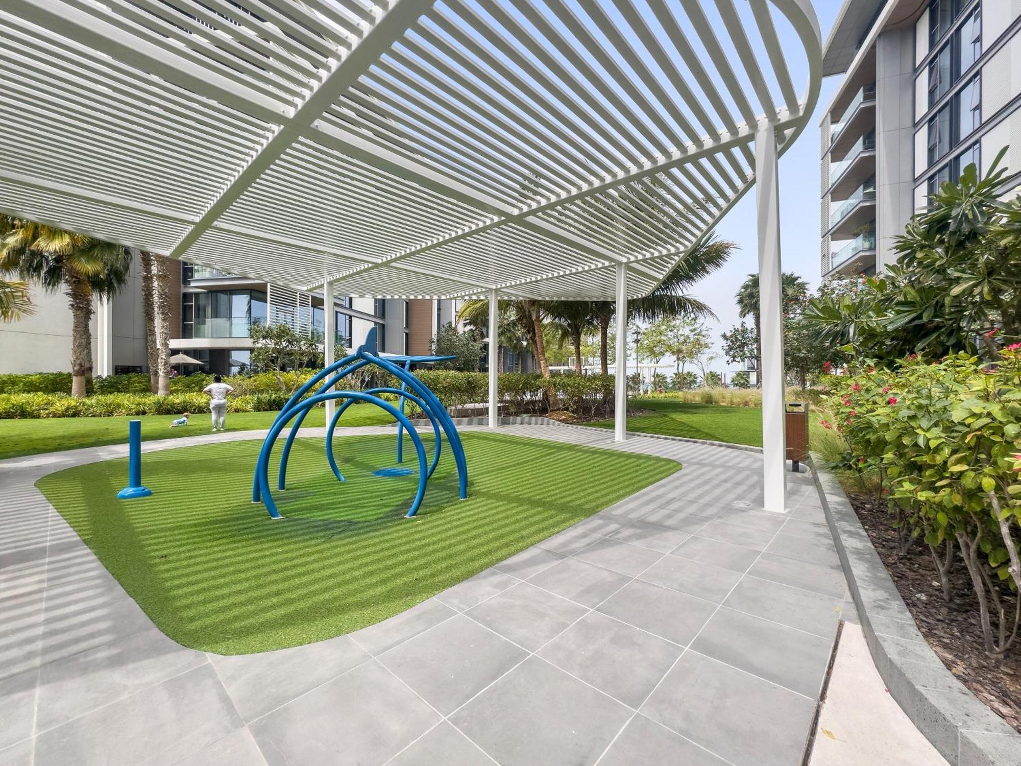 New 2 Bedroom In Bluewaters With Direct Sea View *