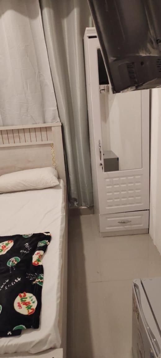 Couples With Window Smart Tv Fridge Homestay *