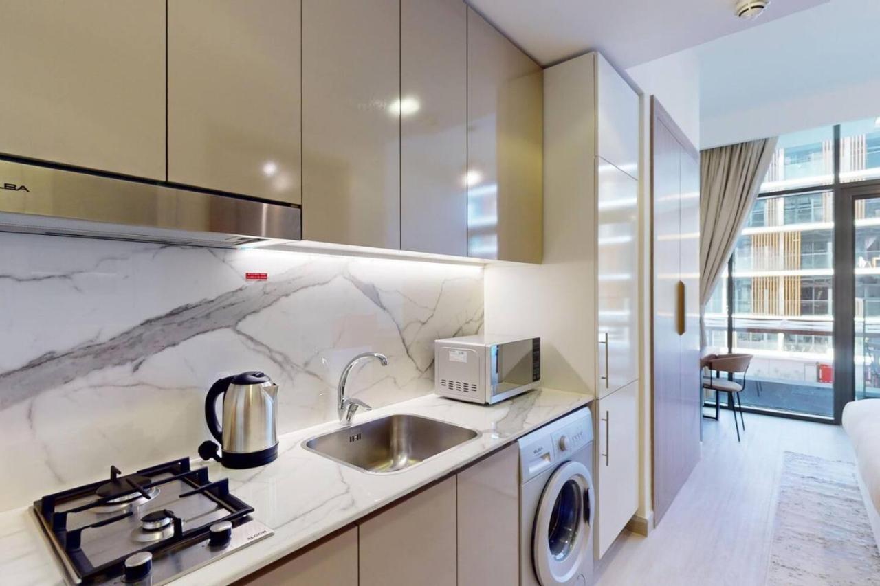 Apartment Azizi Riviera 16 - Charming Dubai
