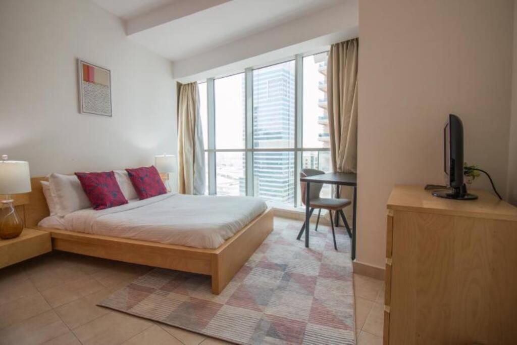 Marina View - 3 Mins To Tram! Apartment Dubai