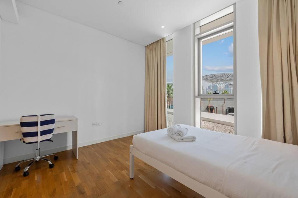 Bluewater's Bay 2br-maid -fantastic Sea View -spacious Layout Apartment