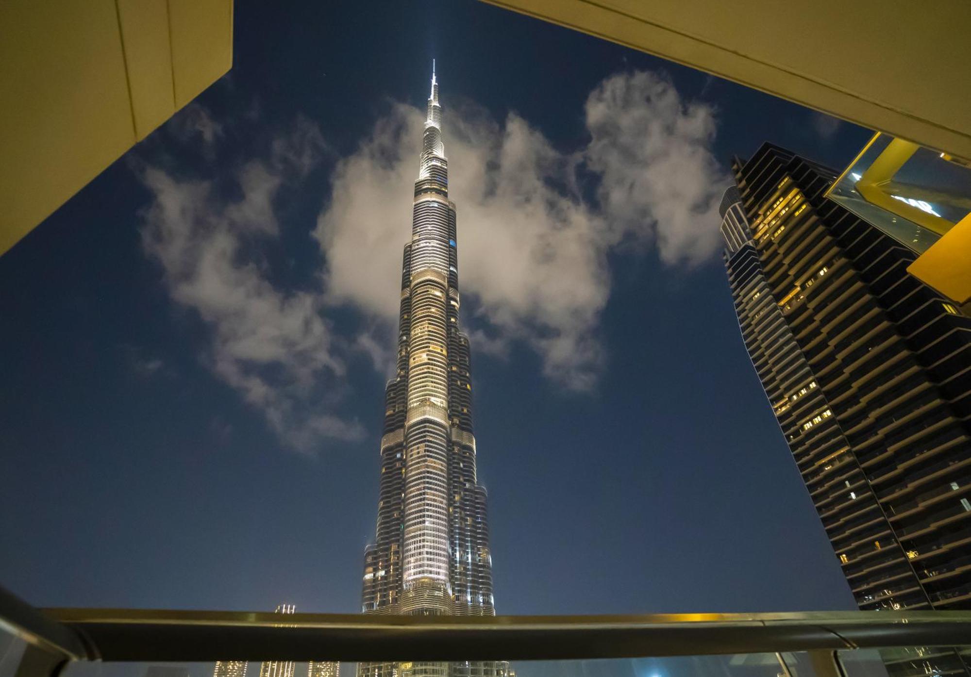 Vacay Lettings - Stunning Burj Khalifa Fountain View Near Mall Apartment Dubai