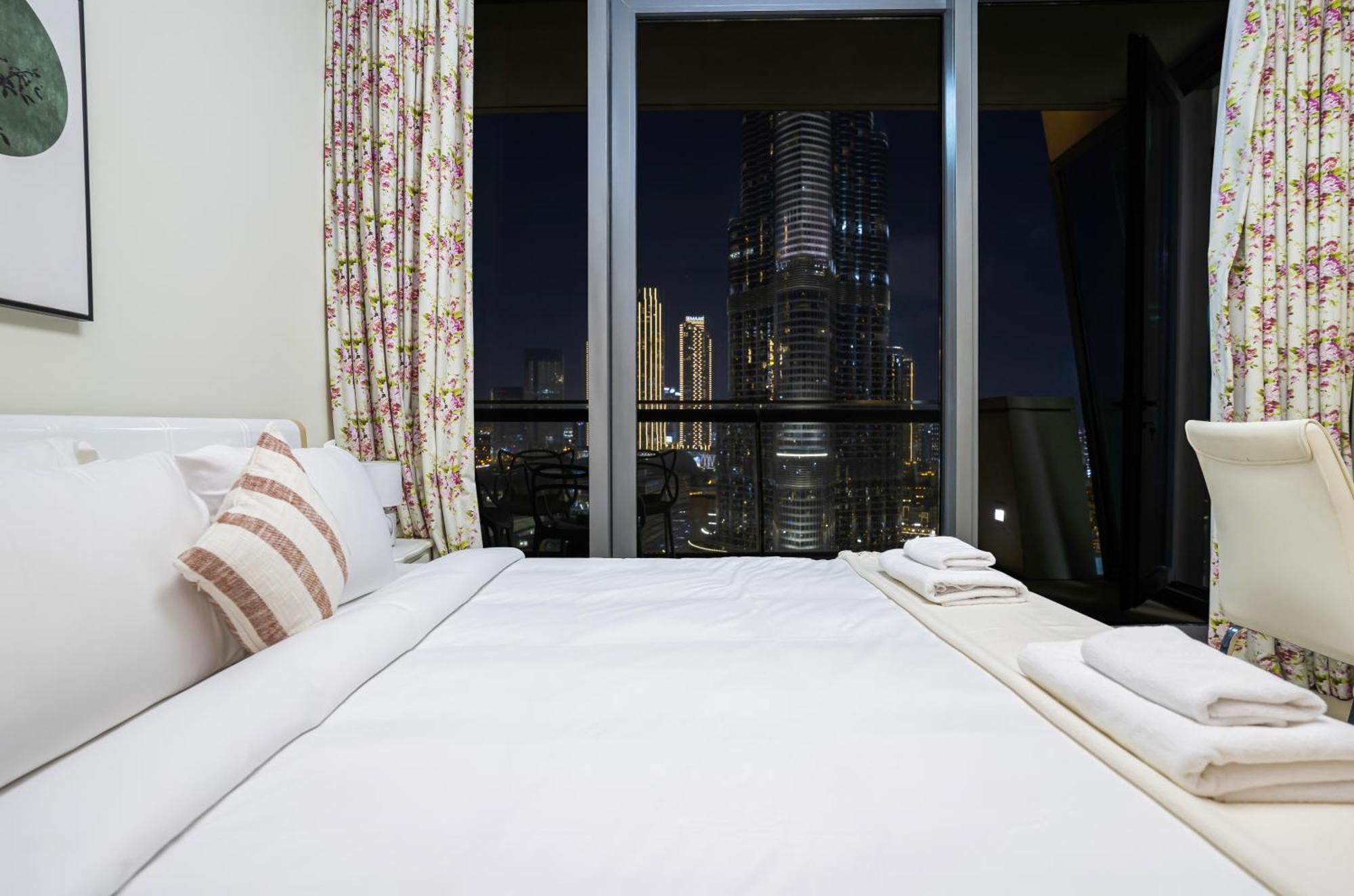 Vacay Lettings - Stunning Burj Khalifa Fountain View Near Mall *