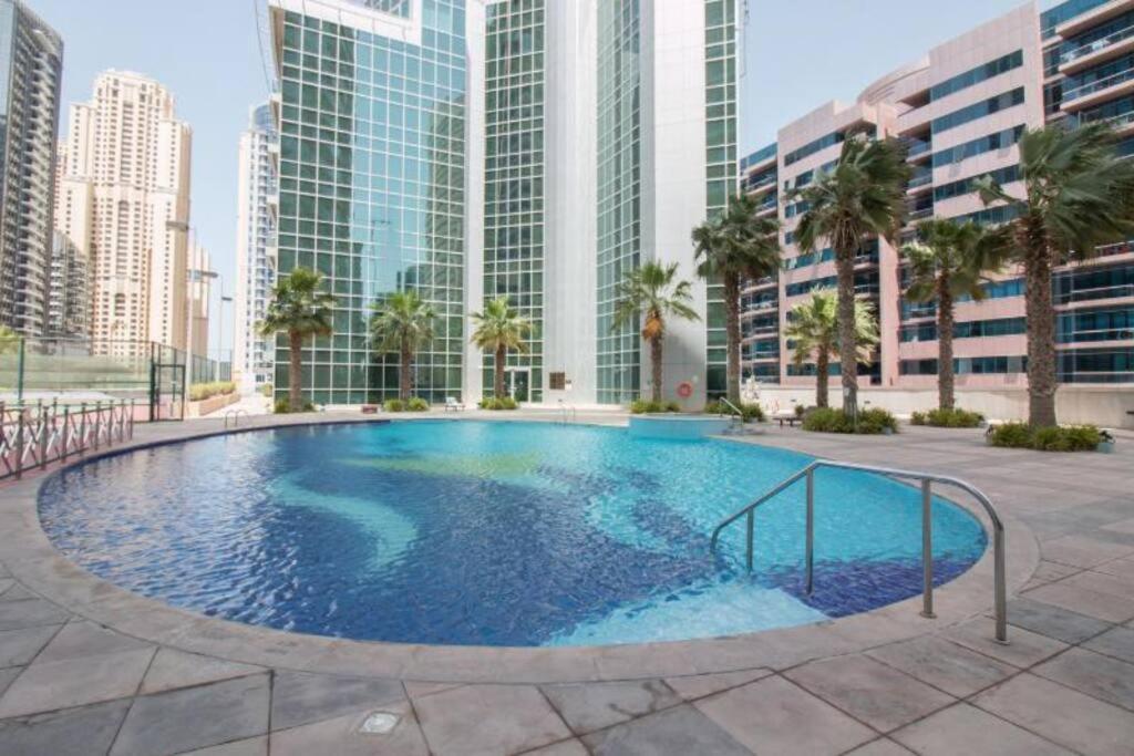 Marina View - 3 Mins To Tram! Apartment *