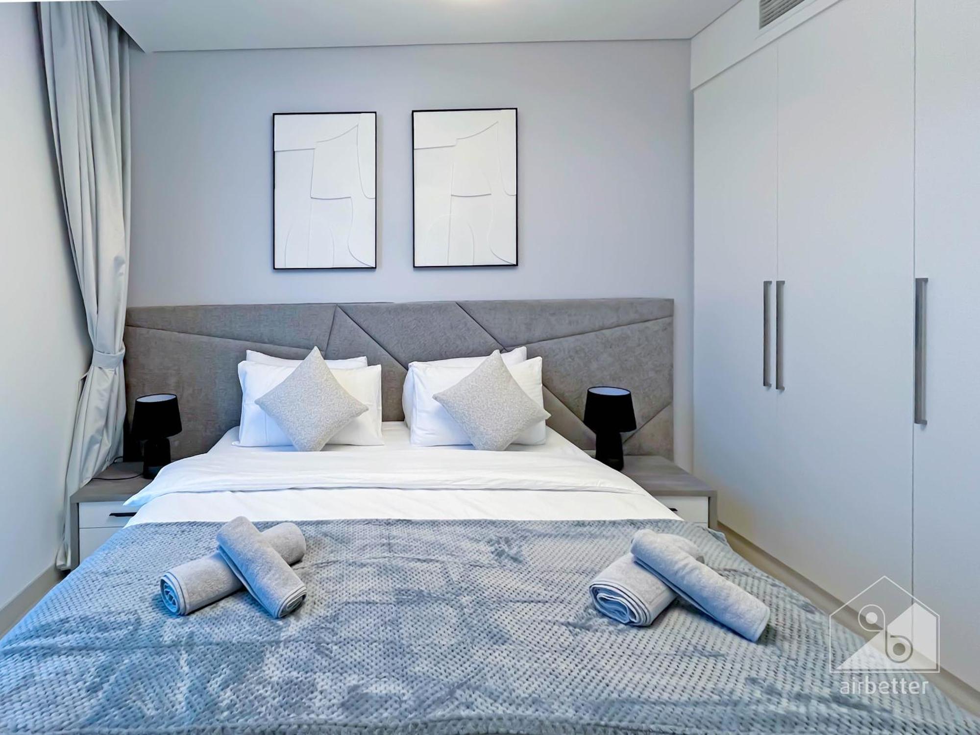 Burj Crown Luxury 2-bedroom With Balcony Apartment Dubai