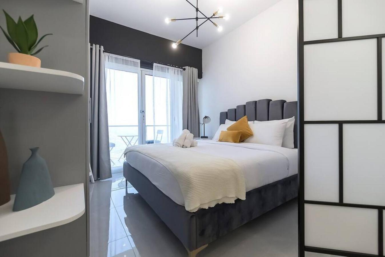 Offer! Classy And Bright - - Jlt * Dubai