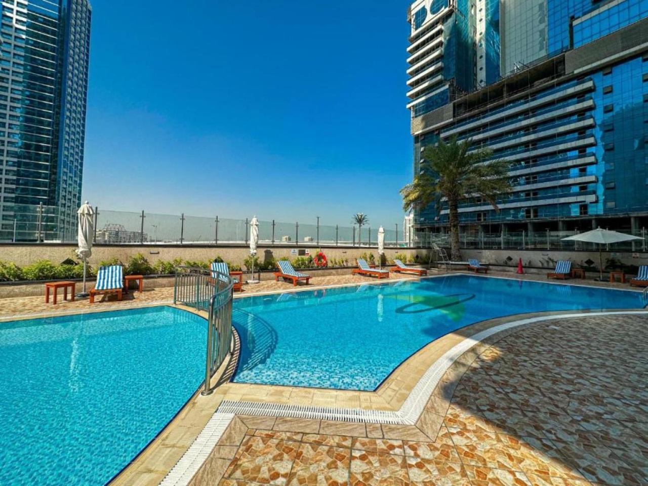 Offer! Classy And Bright - - Jlt Apartment Dubai