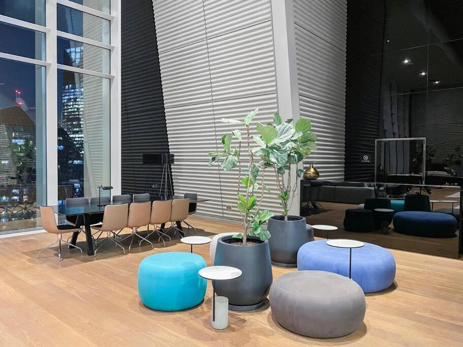 First Class 2br With Burj Khalifa And Downtown View Apartment *