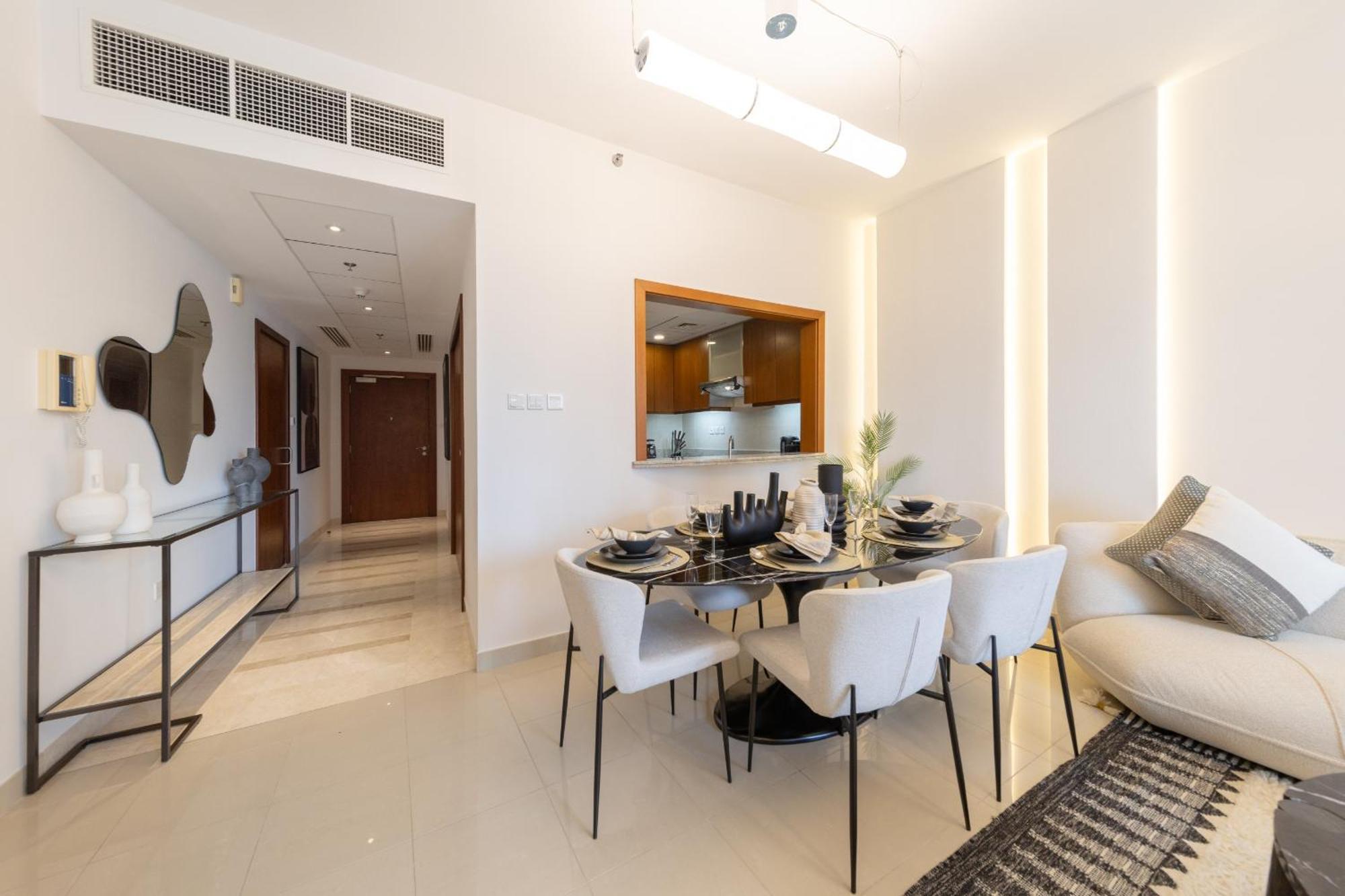Eden's Homes & - Standpoint Residences