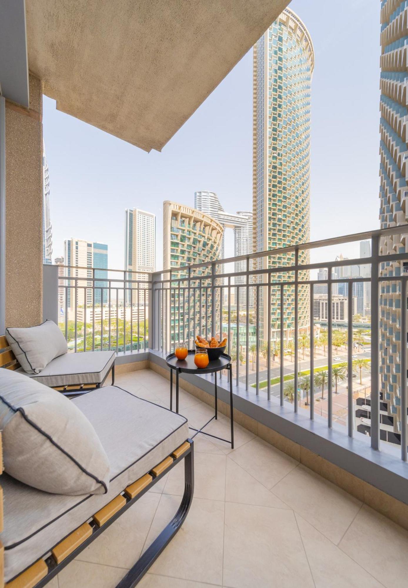 Eden's Homes & - Standpoint Residences Apartment