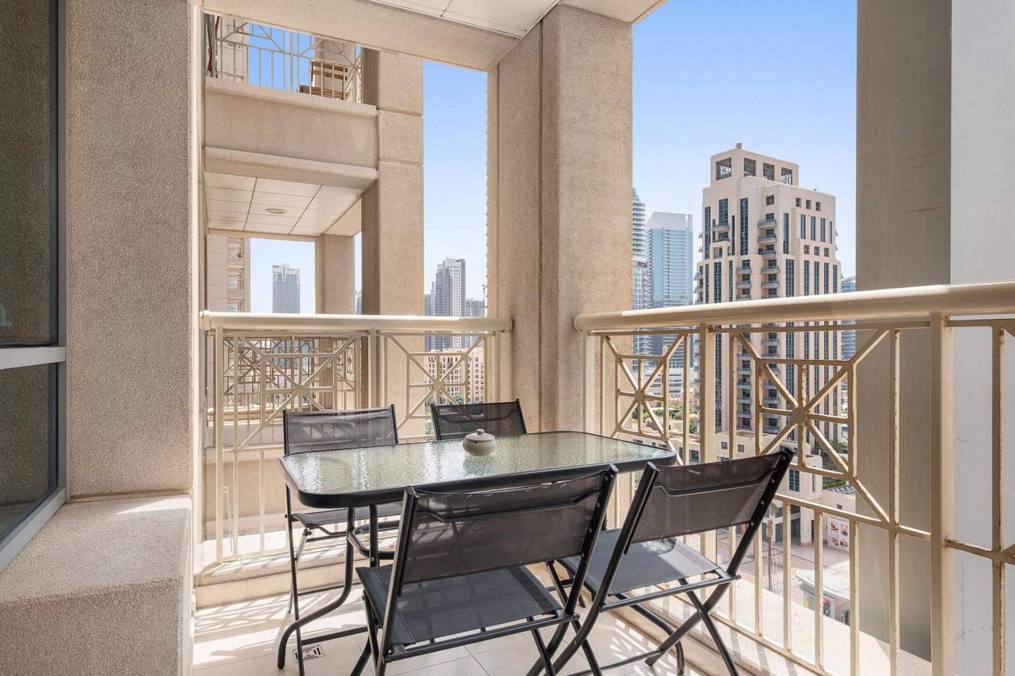 Silkhaus Modern Near Burj Khalifa Dubai
