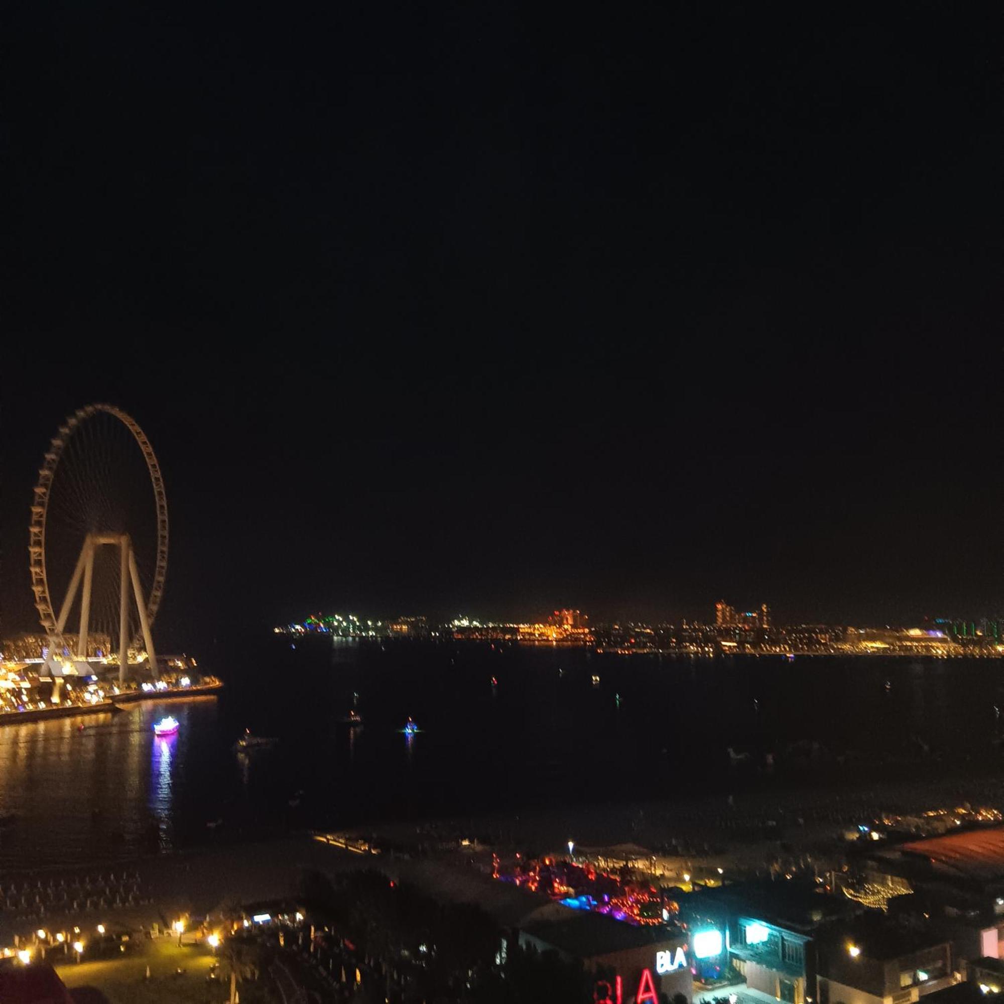 - Jbr Front, Full Sea View - Majestic Luxe - 2br - Sleep 5 - For Families & Couples Only Dubai