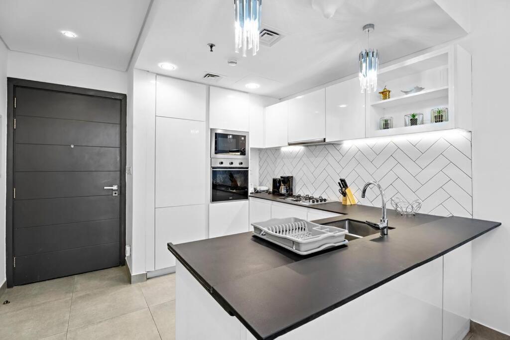 Stonetree - Furnished 1 Bedroom In Peaceful Community * Dubai