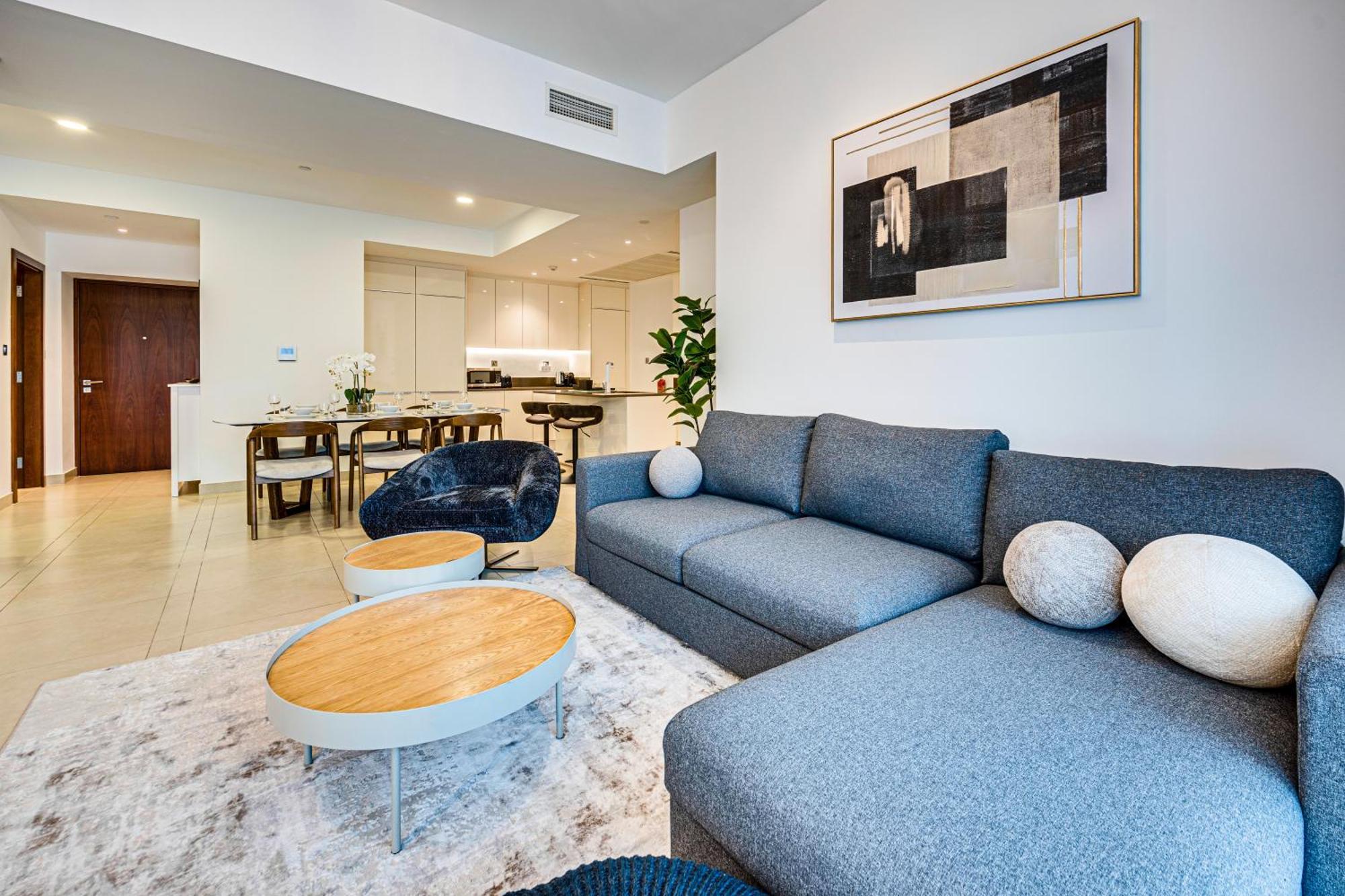 Apartment Panoramic Canal Views From Brand New