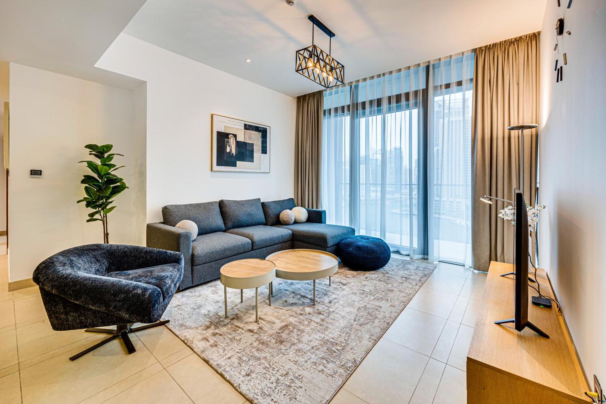 Apartment Panoramic Canal Views From Brand New *