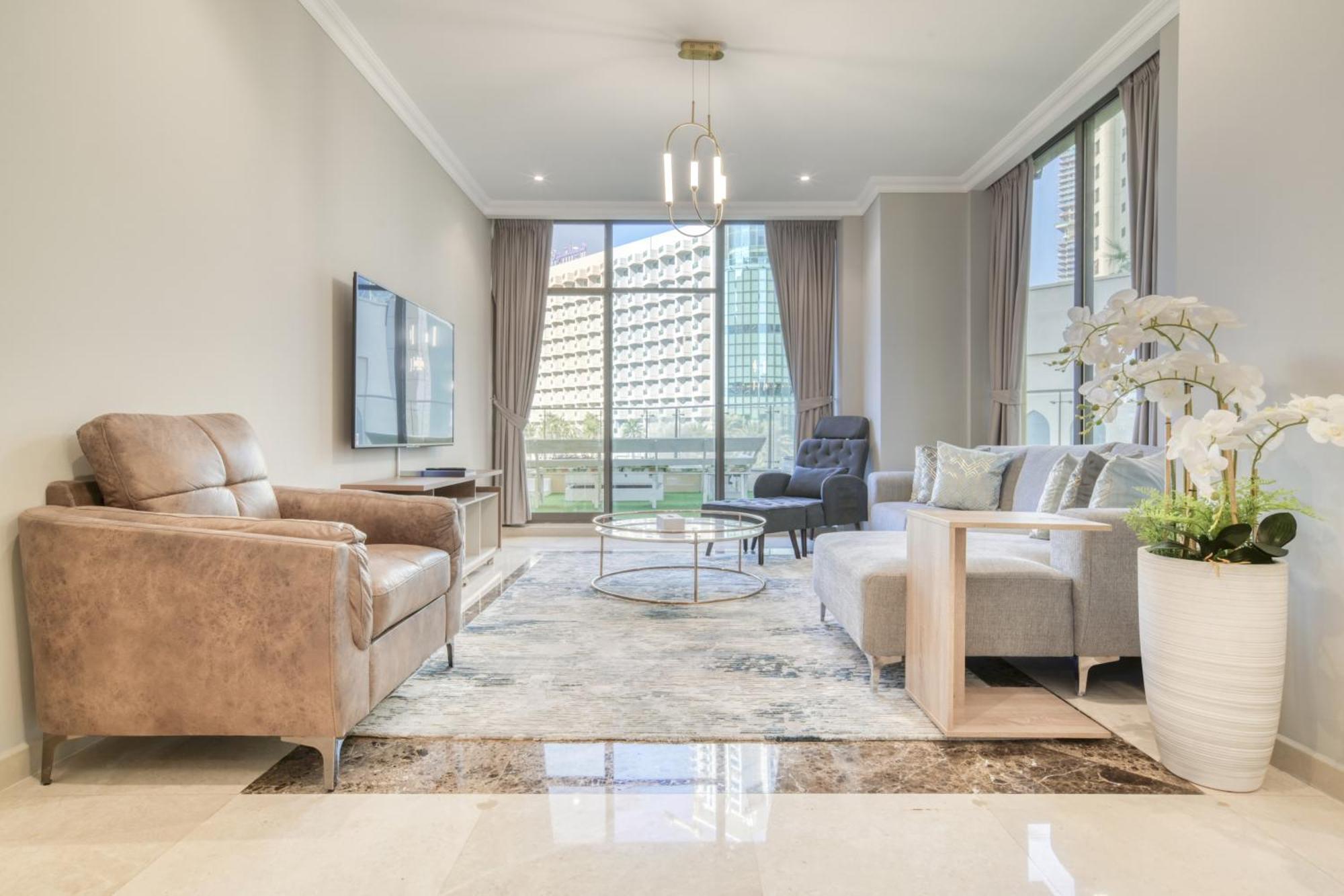 Luxurious 4 Bedroom Duplex With Terrace & Sea View