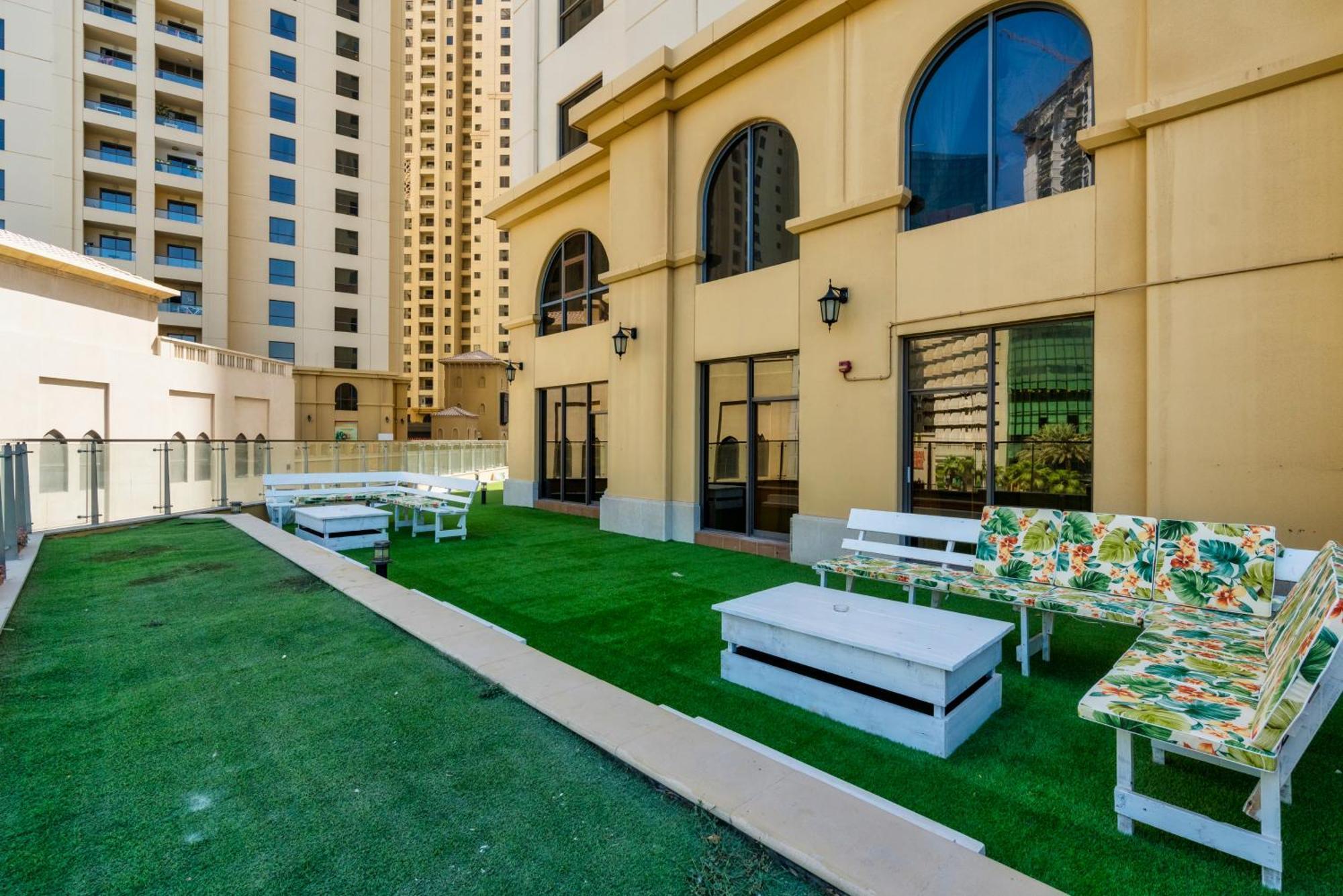 Apartment Luxurious 4 Bedroom Duplex With Terrace & Sea View Dubai