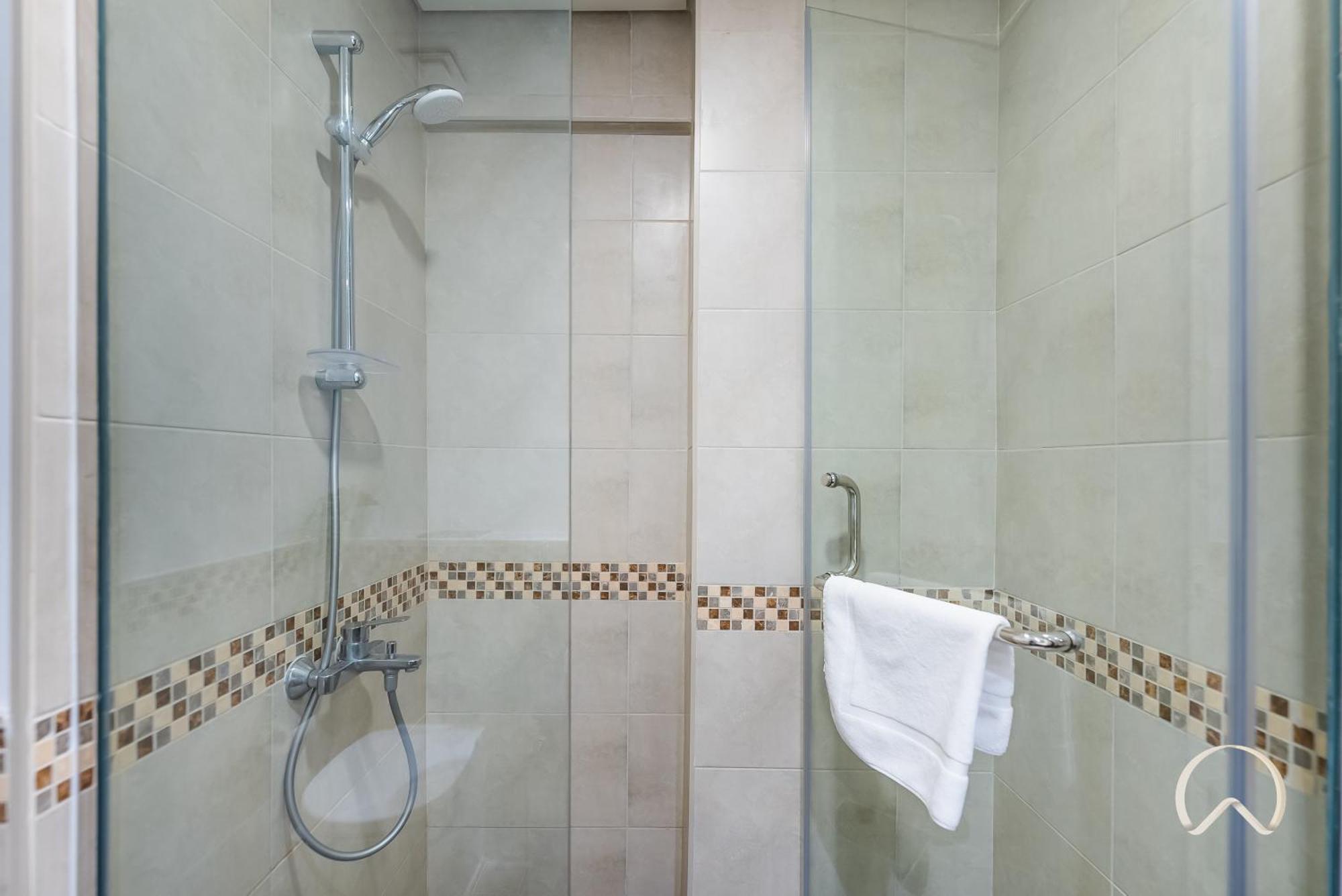 Oraya - Cozy 2br In Reva I Direct Pool Access Apartment Dubai