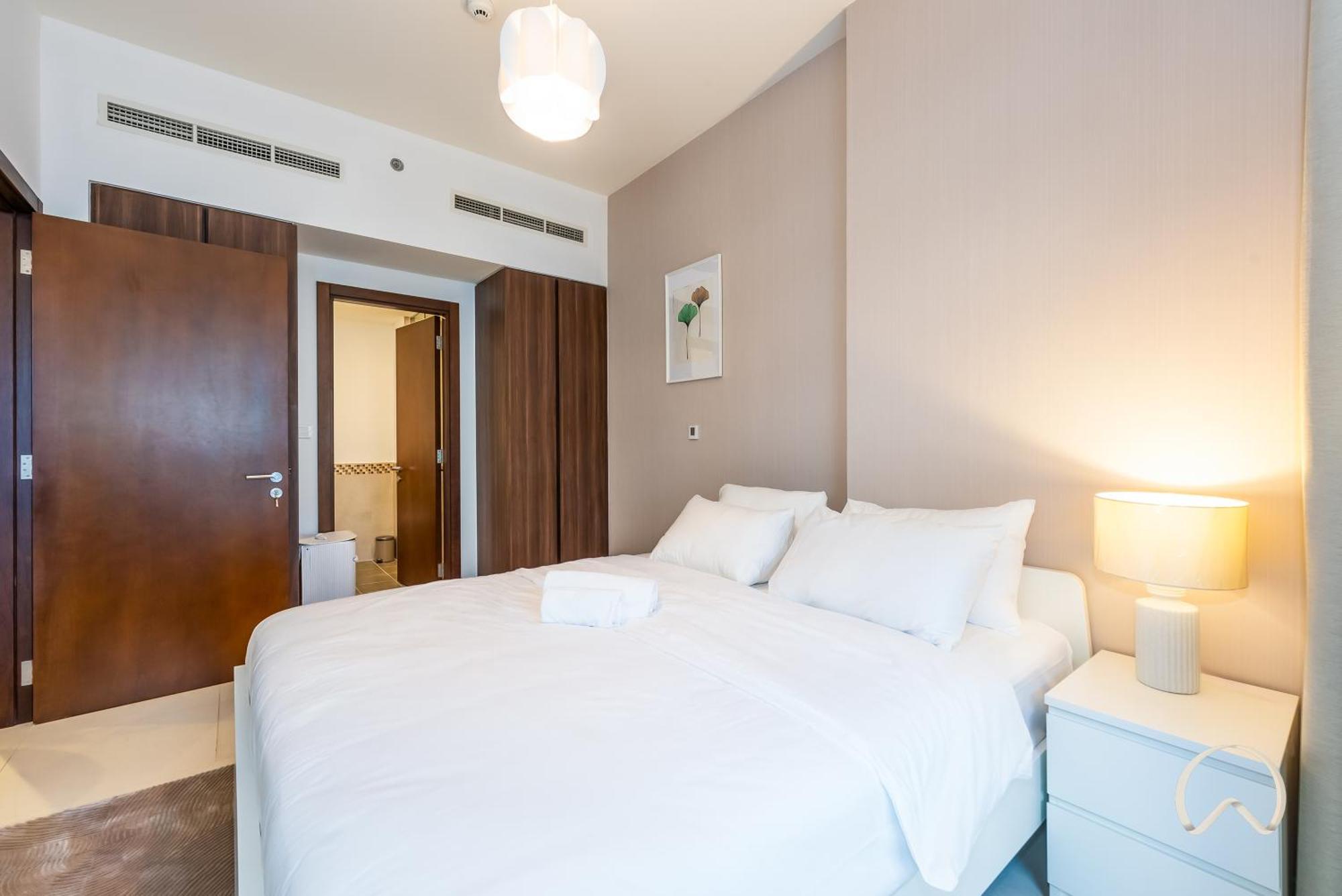 Oraya - Cozy 2br In Reva I Direct Pool Access Apartment Dubai