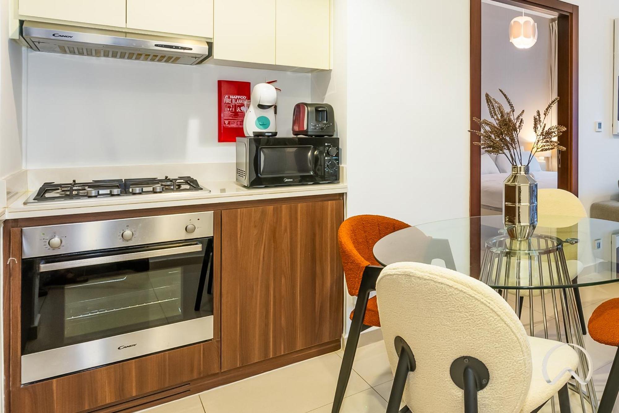 Oraya - Cozy 2br In Reva I Direct Pool Access Apartment *