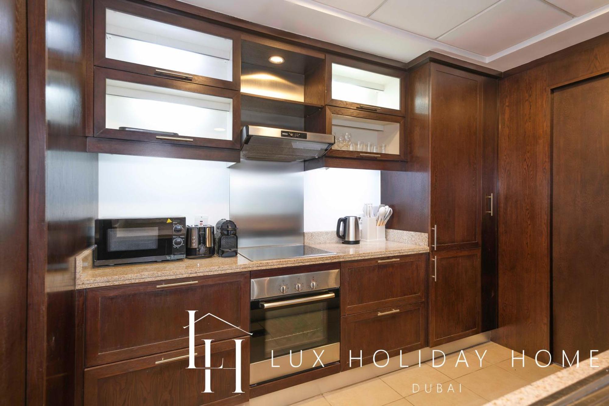 Lux The Stunning Fountain View *
