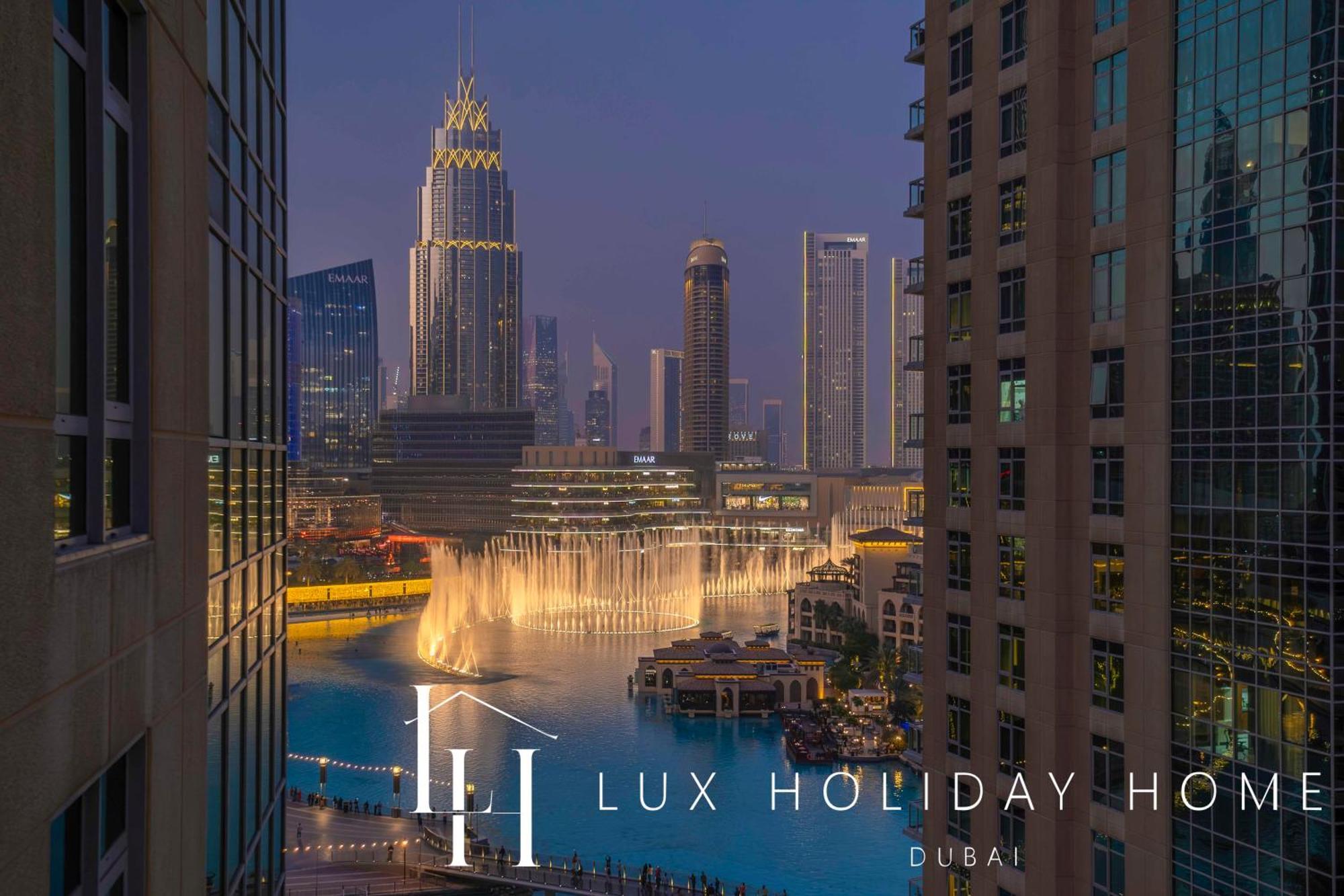 Lux The Stunning Fountain View * Dubai