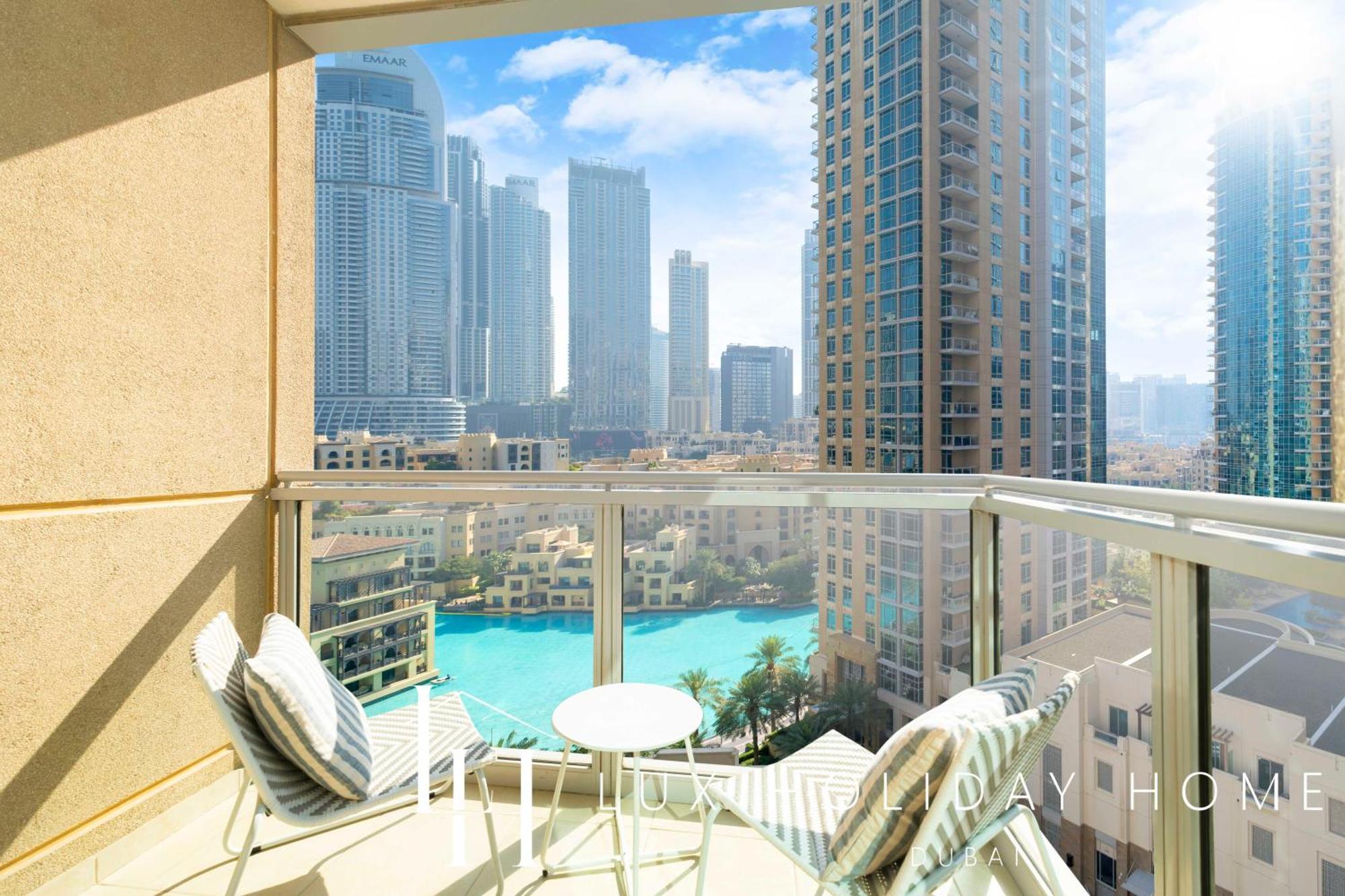 Lux The Stunning Fountain View