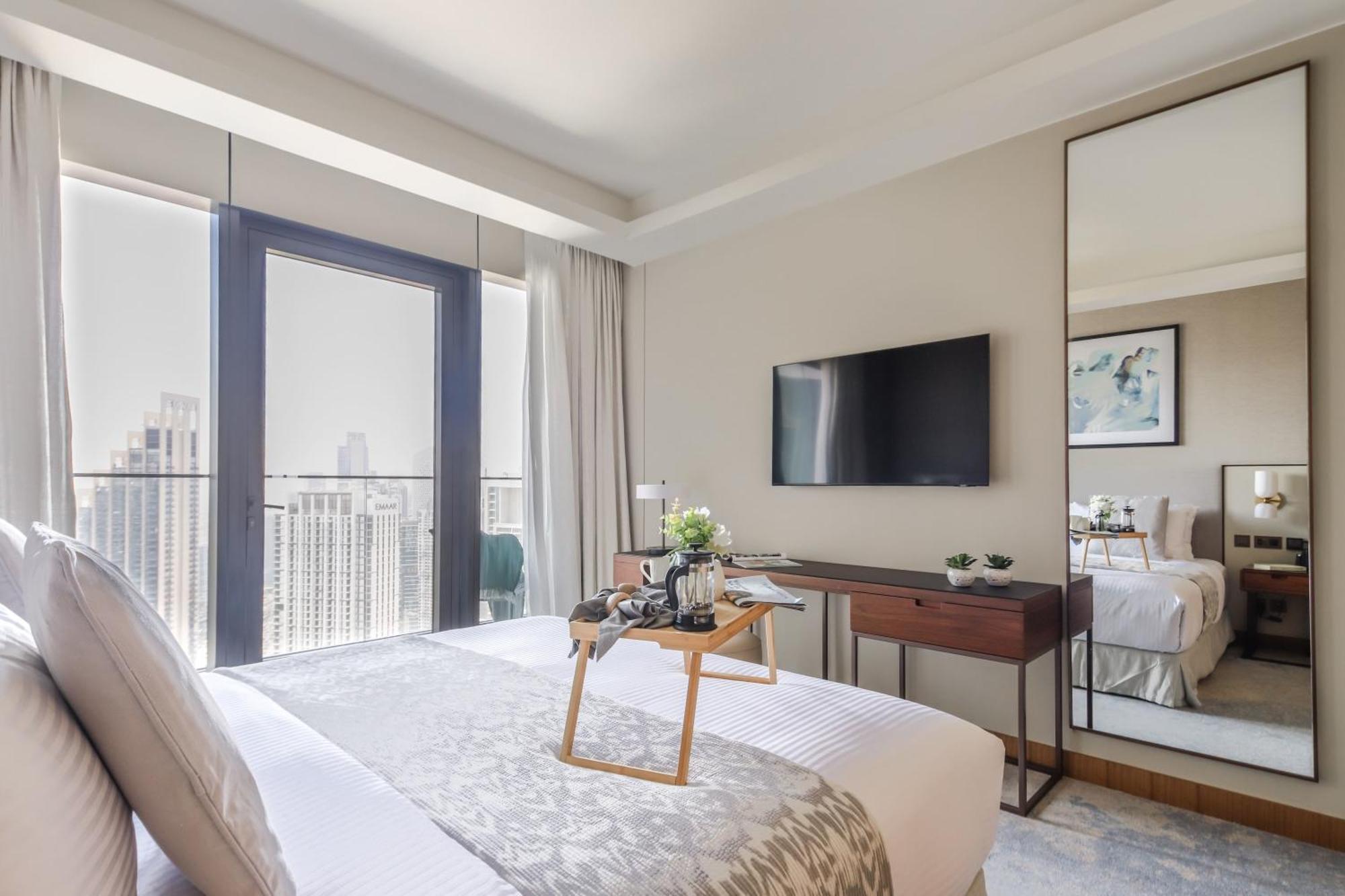 Apartment Frank Porter - The Address Residences Opera Dubai