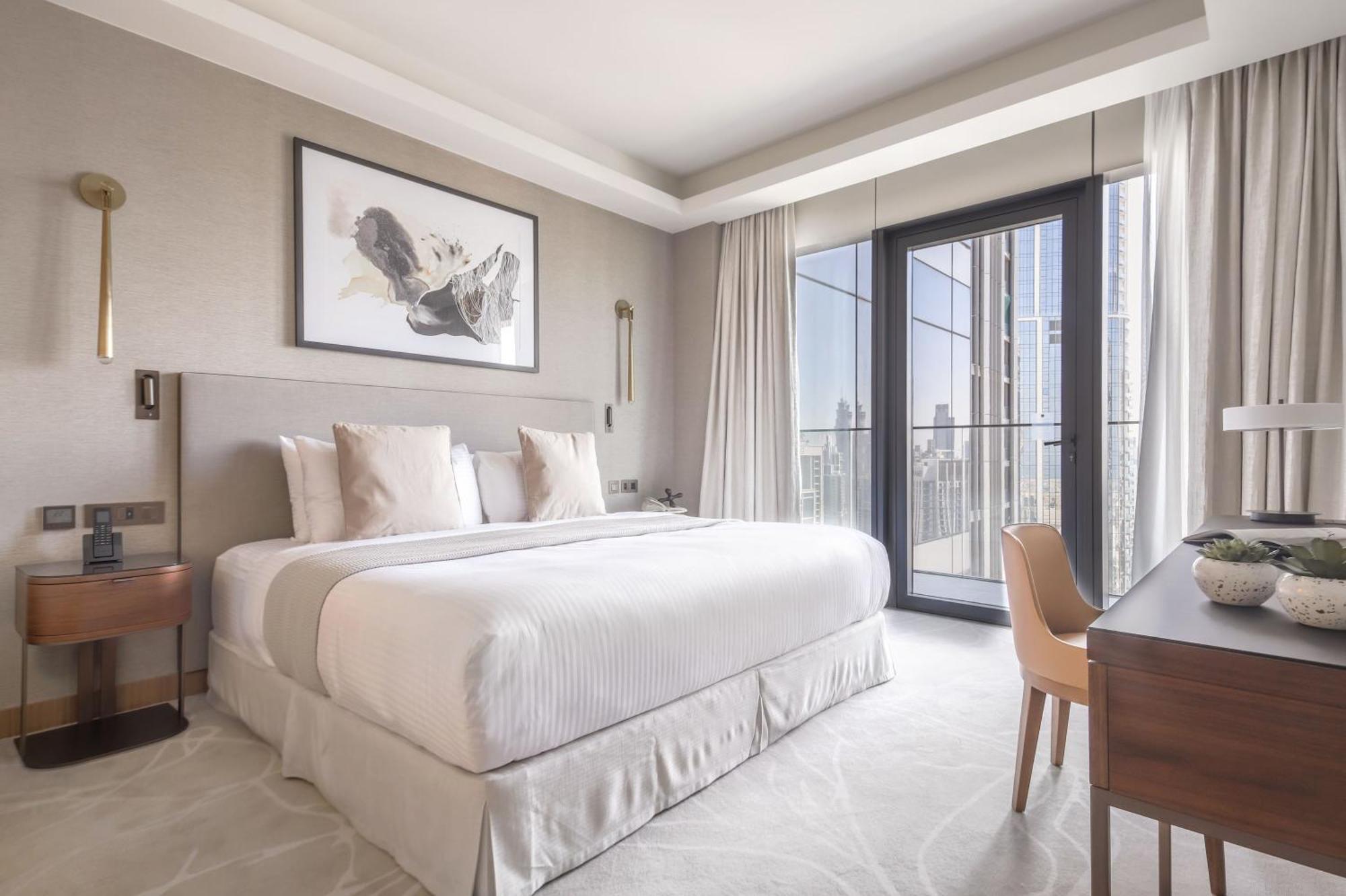 Frank Porter - The Address Residences Opera * Dubai