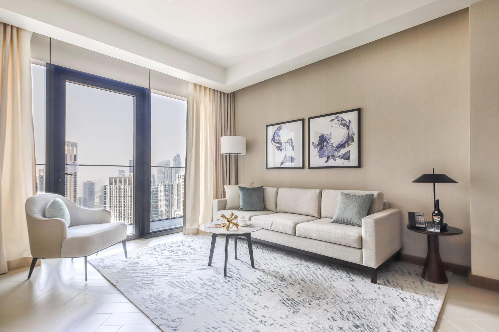 Frank Porter - The Address Residences Opera * Dubai