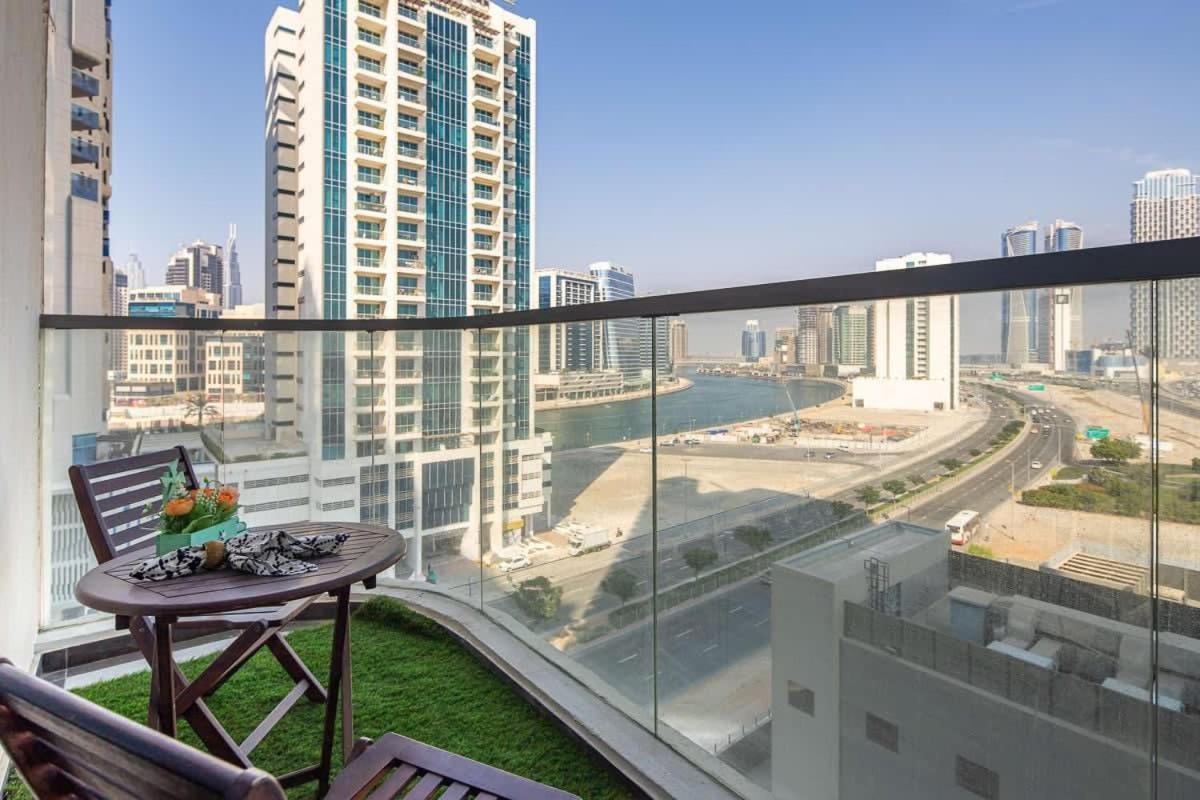 Apartment Frank Porter - Bayz Tower By Danube