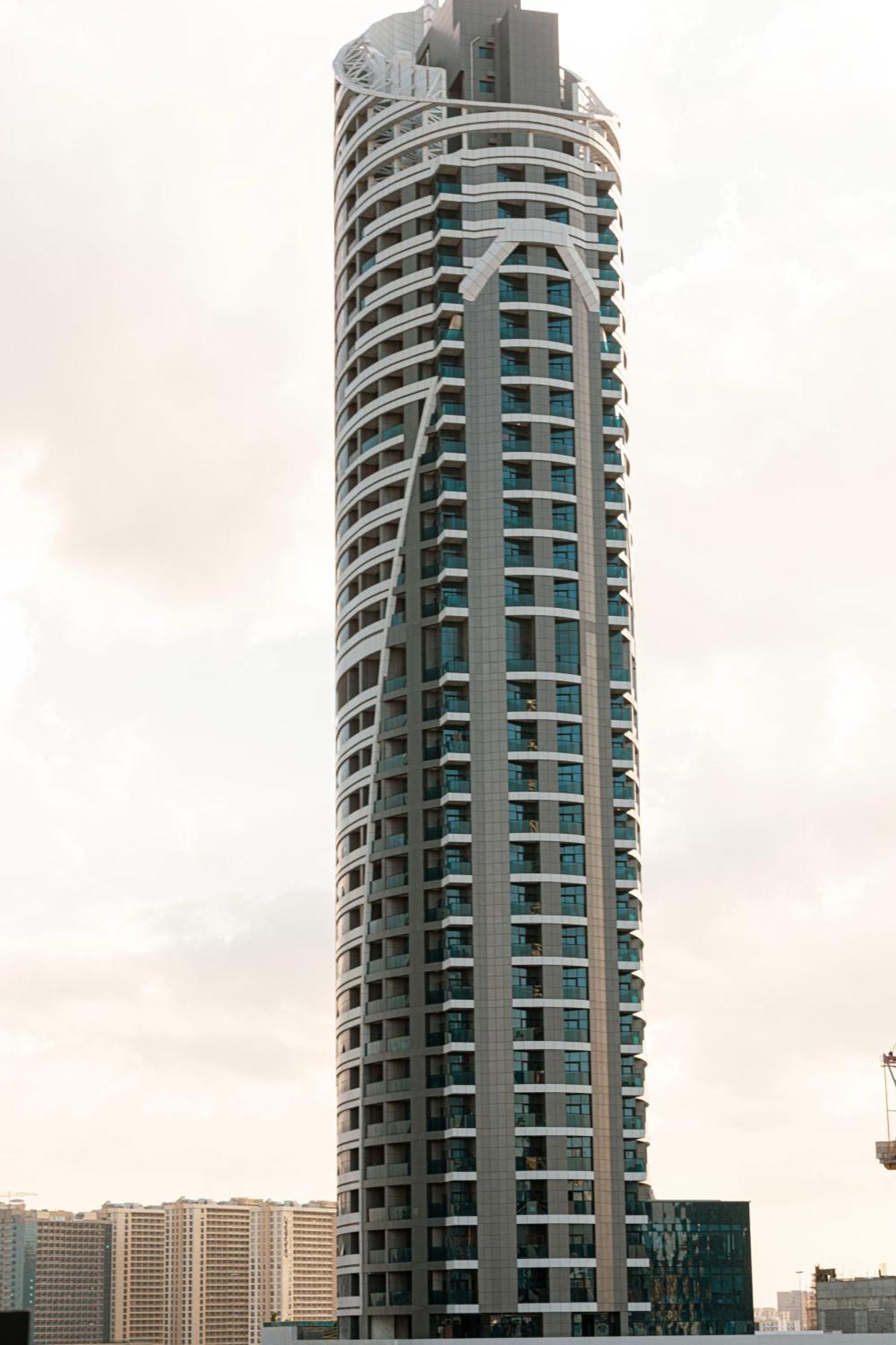 Spacious Balcony, 1br, Pool, Full Kitchen At Jvc * Dubai