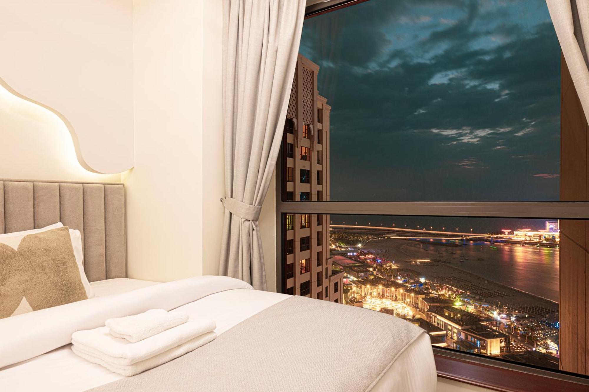 Luxury Eye View Living - Access I Marina Walk Dubai
